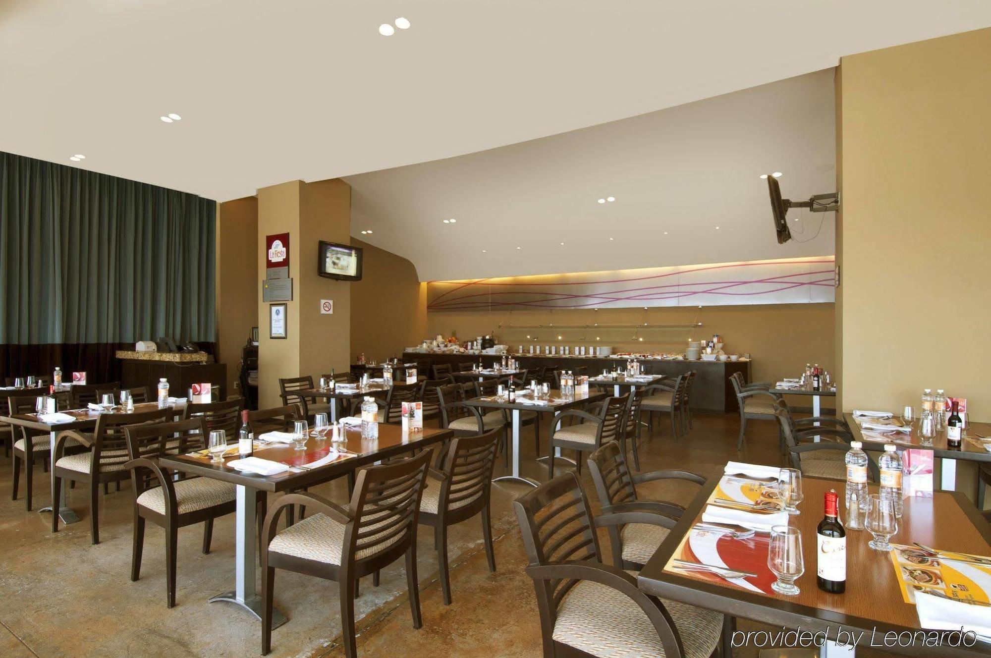 Fiesta Inn Express Durango Restaurang bild